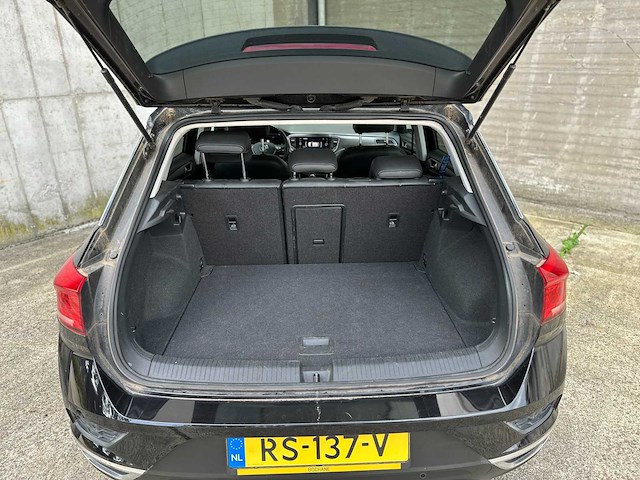 Volkswagen t-roc 1.0 tsi style 116pk 2018 (origineel-nl) 75.852 km, rs-137-v - afbeelding 33 van  39