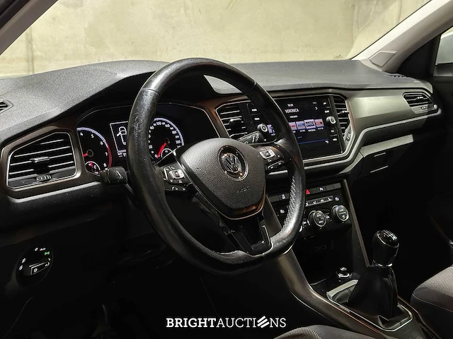 Volkswagen t-roc 1.0 tsi style 116pk 2018, p-149-bf - afbeelding 36 van  42