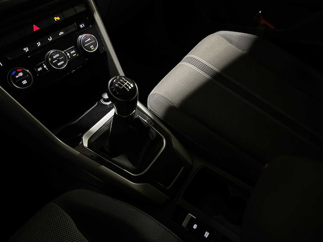 Volkswagen t-roc 1.0 tsi style business 116pk 2020 (origineel-nl), h-006-nl - afbeelding 24 van  44