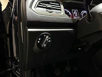 Volkswagen t-roc 1.0 tsi style business 116pk 2020 (origineel-nl), h-006-nl - afbeelding 16 van  43