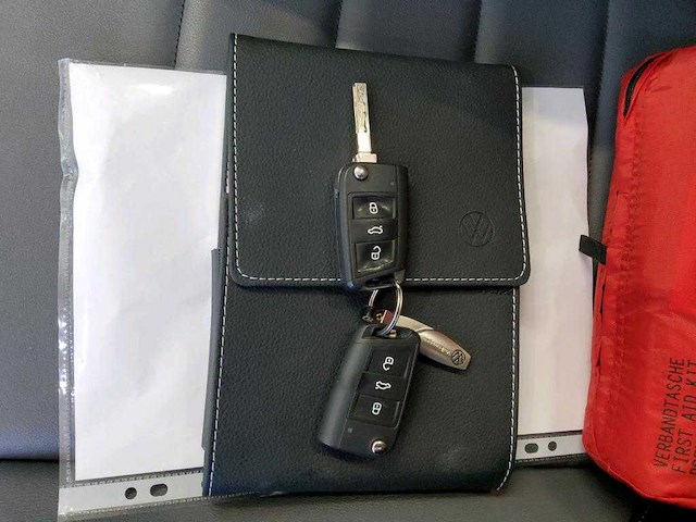 Volkswagen t-roc 1.5 tsi automaat 2022 - afbeelding 17 van  23