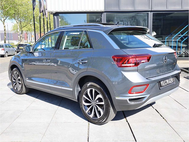Volkswagen t-roc 1.5 tsi automaat 2022 - afbeelding 23 van  35