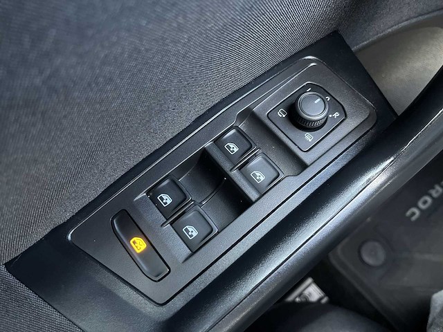 Volkswagen t-roc 1.5 tsi life business 2022 | r-867-bp - afbeelding 3 van  25