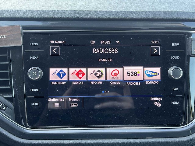 Volkswagen t-roc 1.5 tsi sport | g-365-bf - afbeelding 1 van  3