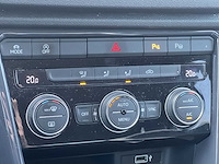Volkswagen t-roc 1.5 tsi sport | g-365-bf - afbeelding 6 van  21