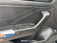 Volkswagen t-roc 4motion r-line 2.0 tsi 191pk 2022, t-085-kt - afbeelding 37 van  49