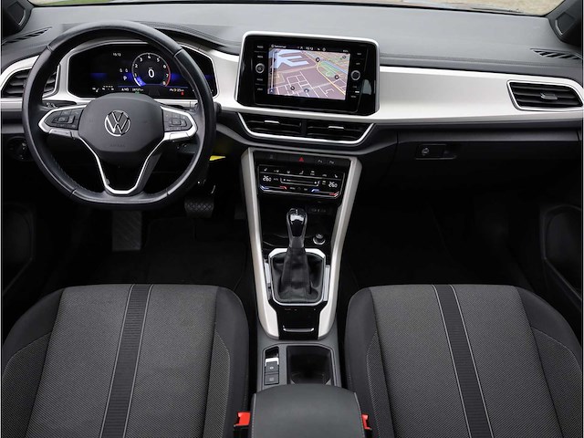 Volkswagen t-roc cabriolet 1.5 tsi automaat 2024 - afbeelding 7 van  27