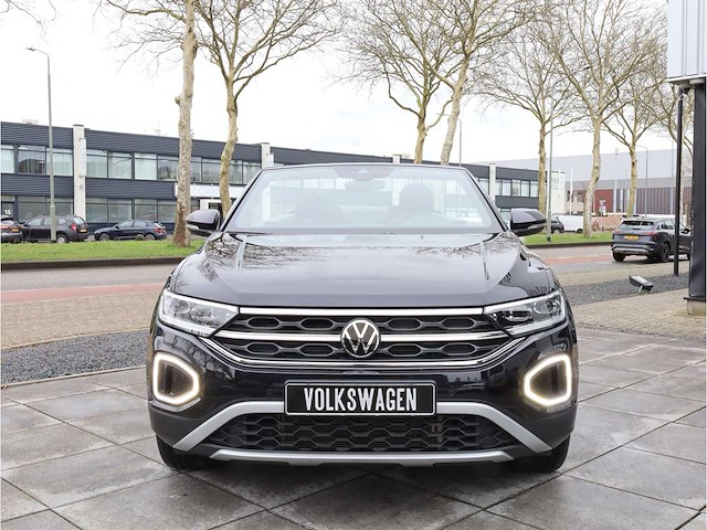 Volkswagen t-roc cabriolet 1.5 tsi automaat 2024 - afbeelding 2 van  37