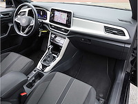 Volkswagen t-roc cabriolet 1.5 tsi automaat 2024 - afbeelding 17 van  37