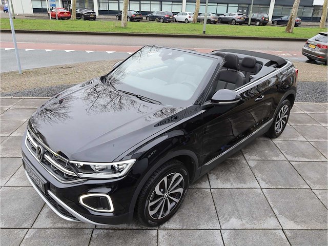 Volkswagen t-roc cabriolet 1.5 tsi automaat 2024 - afbeelding 37 van  37