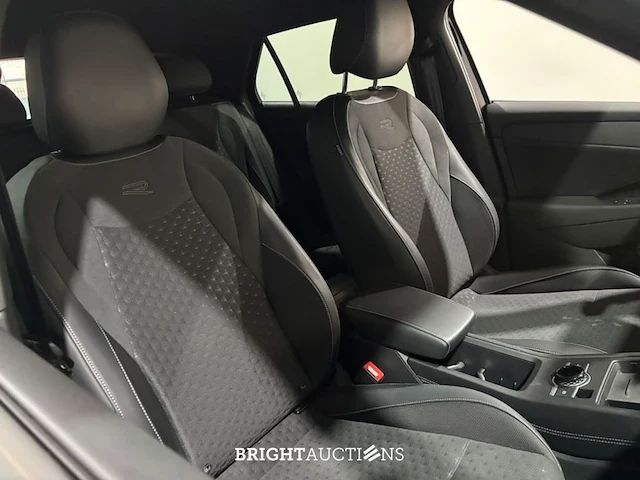 Volkswagen t-roc etsi 110 kw r-line 1.5 150pk 2026, nbd-75-g - afbeelding 17 van  31