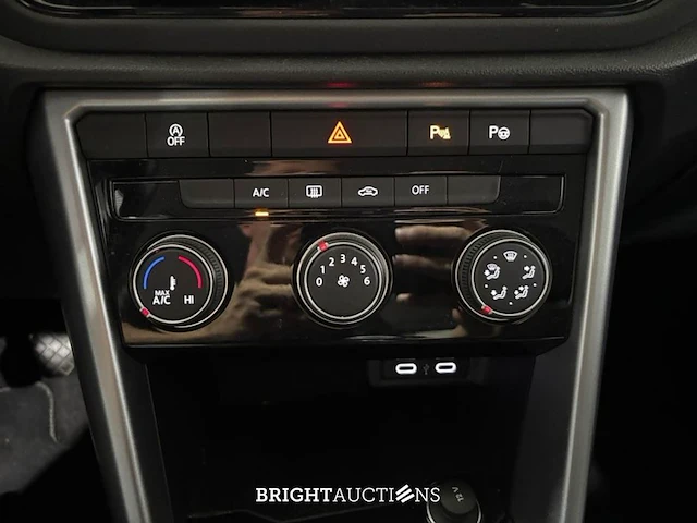 Volkswagen t-roc life 75 edition 1.0 tsi 110pk 2022 (origineel-nl), r-182-bg - afbeelding 4 van  31