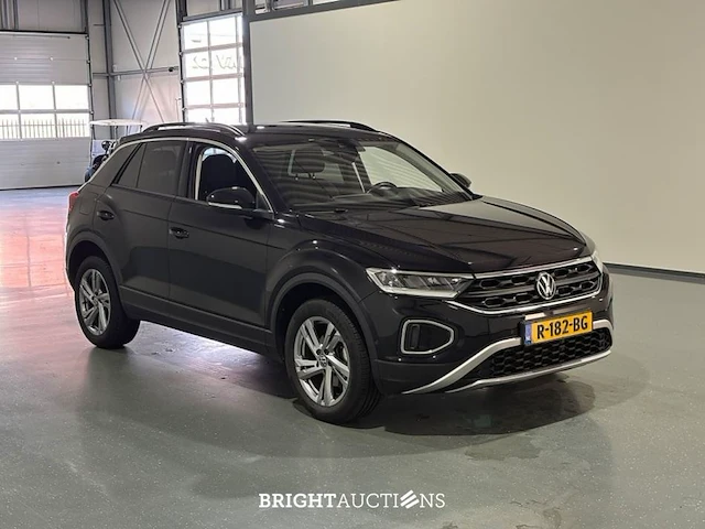 Volkswagen t-roc life 75 edition 1.0 tsi 110pk 2022 (origineel-nl), r-182-bg - afbeelding 20 van  31