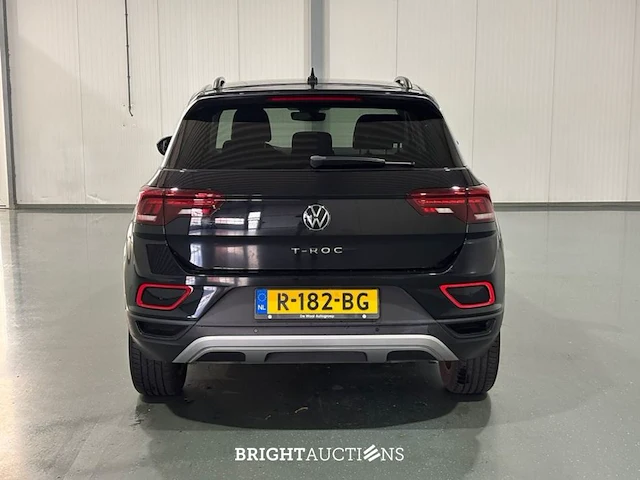 Volkswagen t-roc life 75 edition 1.0 tsi 110pk 2022 (origineel-nl), r-182-bg - afbeelding 24 van  31