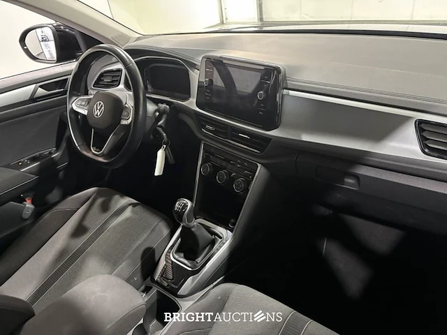 Volkswagen t-roc life 75 edition 1.0 tsi 110pk 2022 (origineel-nl), r-182-bg - afbeelding 23 van  31
