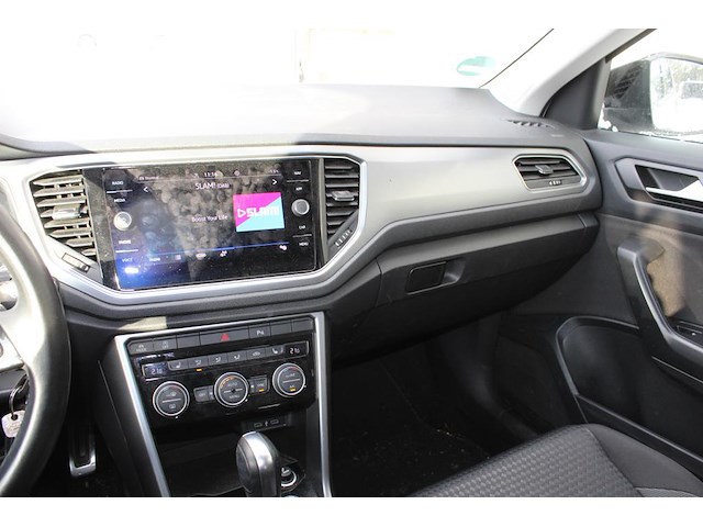 Volkswagen t-roc met kenteken r-190-dp. datum eerste toelating 07-07-2021. apk vervaldatum 22-04-2027. - afbeelding 3 van  12