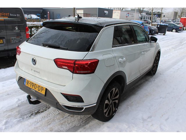 Volkswagen t-roc met kenteken r-190-dp. datum eerste toelating 07-07-2021. apk vervaldatum 22-04-2027. - afbeelding 6 van  12