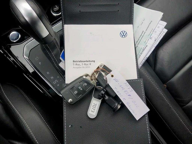 Volkswagen t-roc r 2.0 tsi 4motion 300pk automaat 2021 - afbeelding 14 van  32