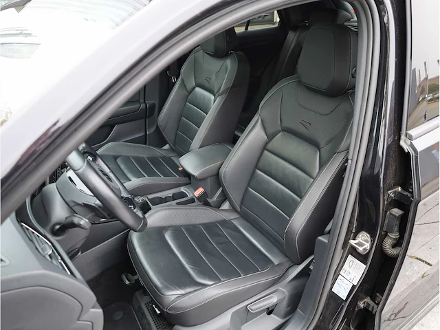 Volkswagen t-roc r 2.0 tsi 4motion 300pk automaat 2021 - afbeelding 12 van  29