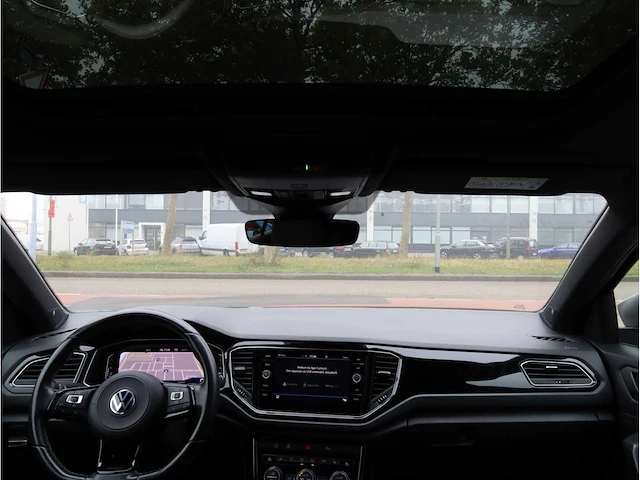 Volkswagen t-roc r 2.0 tsi 4motion 300pk automaat 2021 - afbeelding 13 van  29