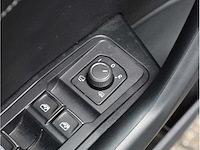 Volkswagen t-roc r-line 2.0 tsi 4motion 190pk automaat 2023 - afbeelding 19 van  40