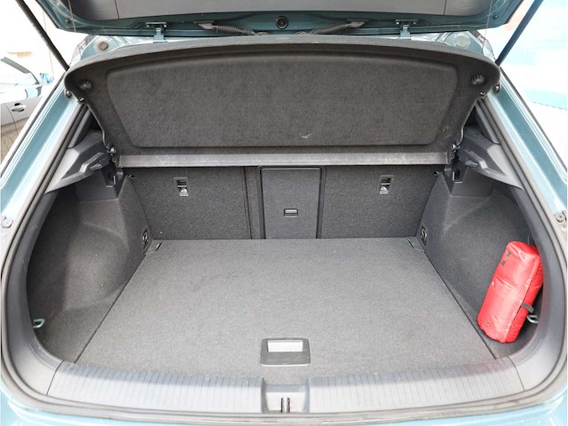 Volkswagen t-roc r-line 2.0 tsi 4motion 190pk automaat 2023 - afbeelding 27 van  40