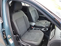 Volkswagen t-roc r-line 2.0 tsi 4motion 190pk automaat 2023 - afbeelding 30 van  40