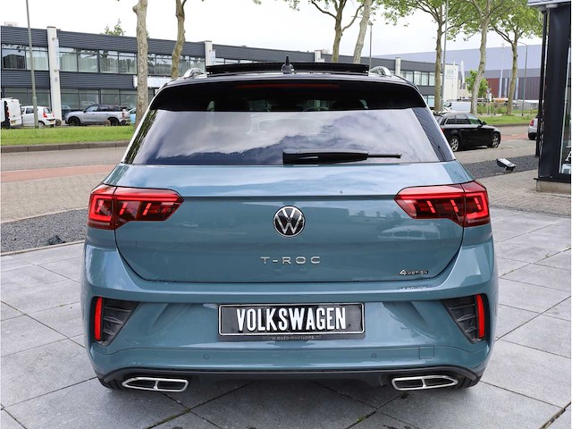 Volkswagen t-roc r-line 2.0 tsi 4motion 190pk automaat 2023 - afbeelding 34 van  40