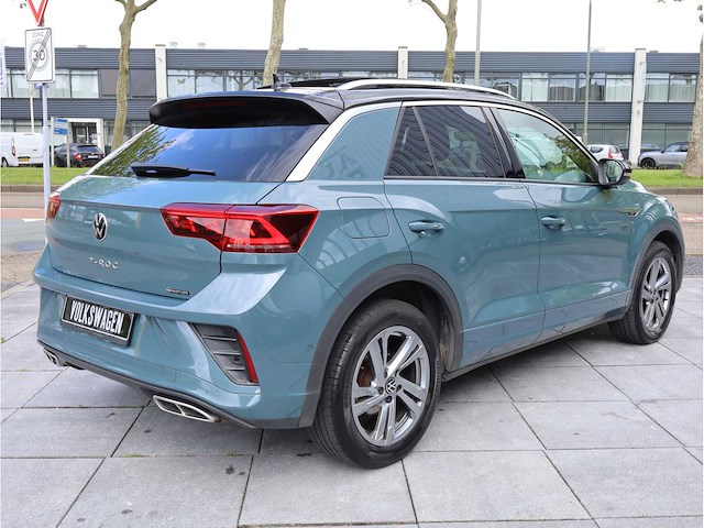 Volkswagen t-roc r-line 2.0 tsi 4motion 190pk automaat 2023 - afbeelding 36 van  40