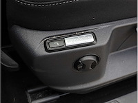 Volkswagen t-roc r-line 2.0 tsi 4motion 190pk automaat 2023 - afbeelding 12 van  29