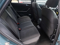 Volkswagen t-roc r-line 2.0 tsi 4motion 190pk automaat 2023 - afbeelding 28 van  40