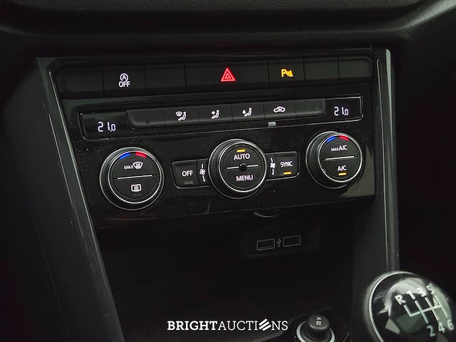Volkswagen t-roc sport 1.5 tsi 150pk 2019 (origineel-nl), xd-221-x - afbeelding 5 van  30