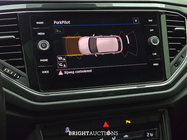 Volkswagen t-roc sport 1.5 tsi 150pk 2019 (origineel-nl), xd-221-x - afbeelding 10 van  30