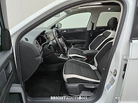 Volkswagen t-roc sport 1.5 tsi 150pk 2019 (origineel-nl), xd-221-x - afbeelding 28 van  30
