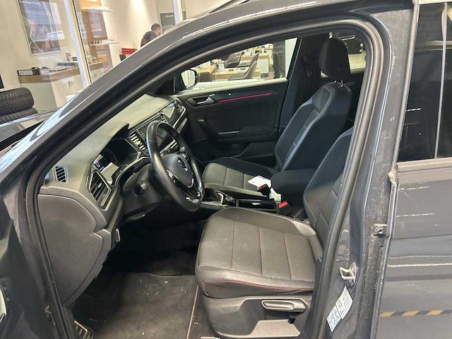 Volkswagen t-roc sport 2.0 tsi 4motion 190pk automaat 2021 - afbeelding 12 van  16