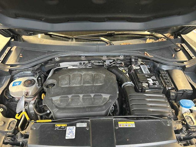 Volkswagen t-roc sport 2.0 tsi 4motion 190pk automaat 2021 - afbeelding 4 van  16