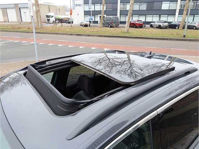 Volkswagen t-roc sport 2.0 tsi 4motion 190pk automaat 2021 - afbeelding 2 van  28