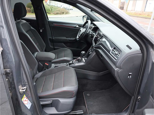 Volkswagen t-roc sport 2.0 tsi 4motion 190pk automaat 2021 - afbeelding 19 van  28