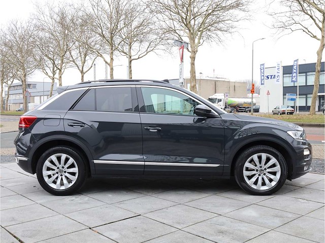 Volkswagen t-roc sport 2.0 tsi 4motion 190pk automaat 2021 - afbeelding 25 van  28