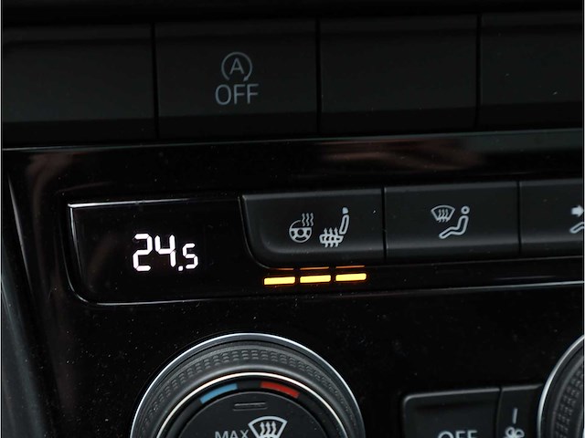 Volkswagen t-roc sport 2.0 tsi 4motion 190pk automaat 2021 - afbeelding 17 van  37