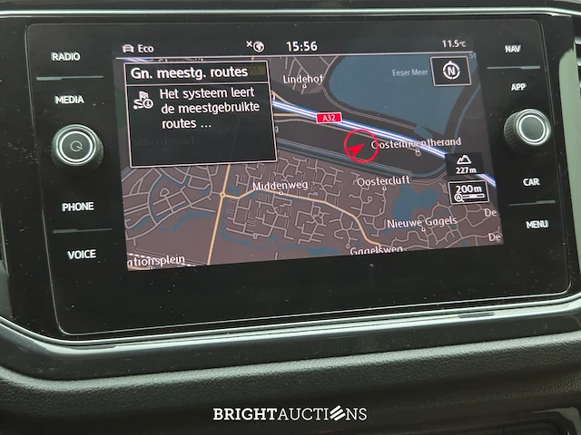 Volkswagen t-roc sport business r 1.5 tsi 150pk 2019, k-189-nz - afbeelding 11 van  32
