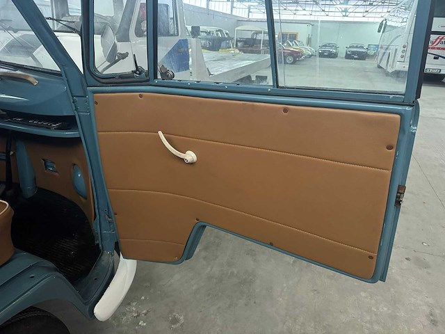 Volkswagen t1 - panel - panel van - oldtimer - afbeelding 6 van  16