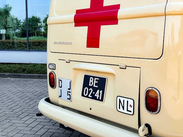 Volkswagen t1 ambulance transporter 1500-27 1965, be-02-41 - afbeelding 19 van  76
