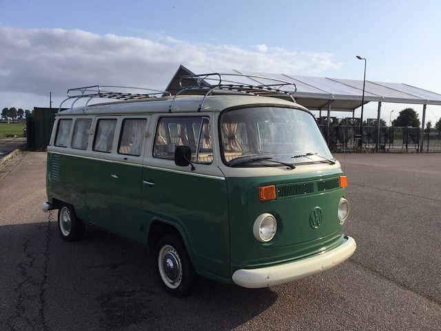 Volkswagen t2 camper oldtimer - afbeelding 27 van  29