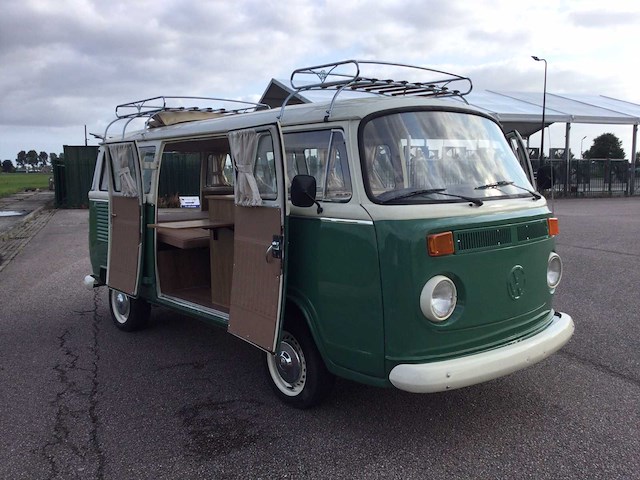Volkswagen t2 camper oldtimer - afbeelding 9 van  29