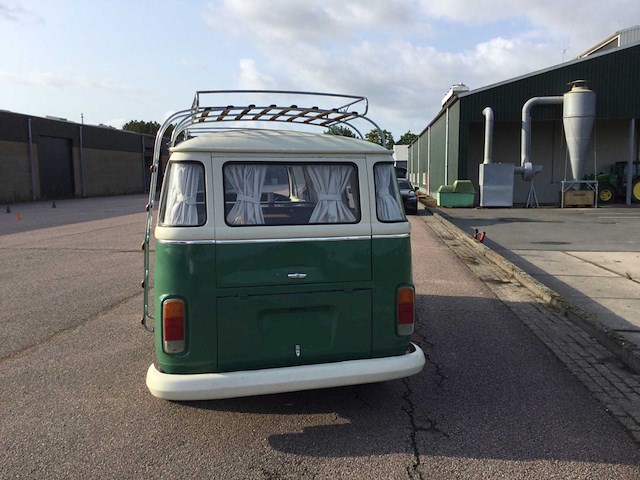 Volkswagen t2 camper oldtimer - afbeelding 24 van  29