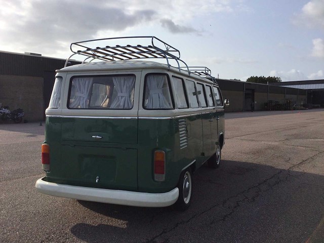 Volkswagen t2 camper oldtimer - afbeelding 25 van  29