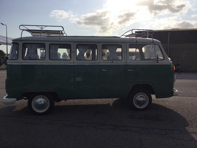 Volkswagen t2 camper oldtimer - afbeelding 26 van  29