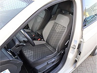 Volkswagen taigo 1.0 tsi 3x r-line automaat 2023, z-364-nv - afbeelding 4 van  33