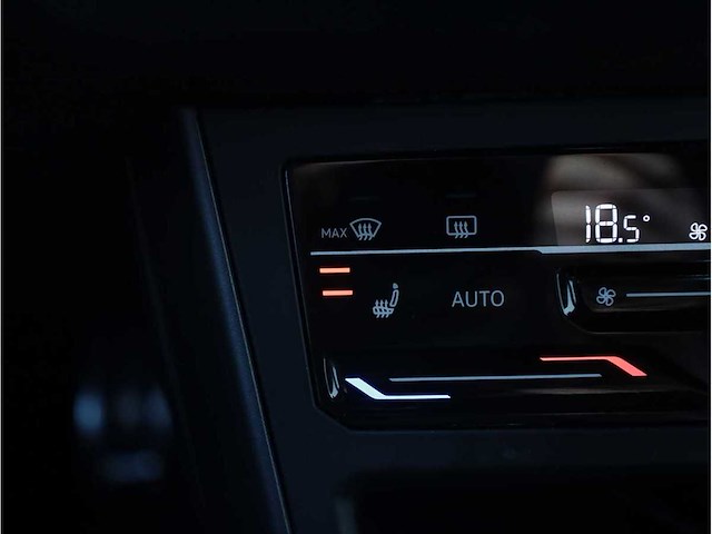 Volkswagen taigo 1.0 tsi 3x r-line automaat 2023, z-364-nv - afbeelding 14 van  33